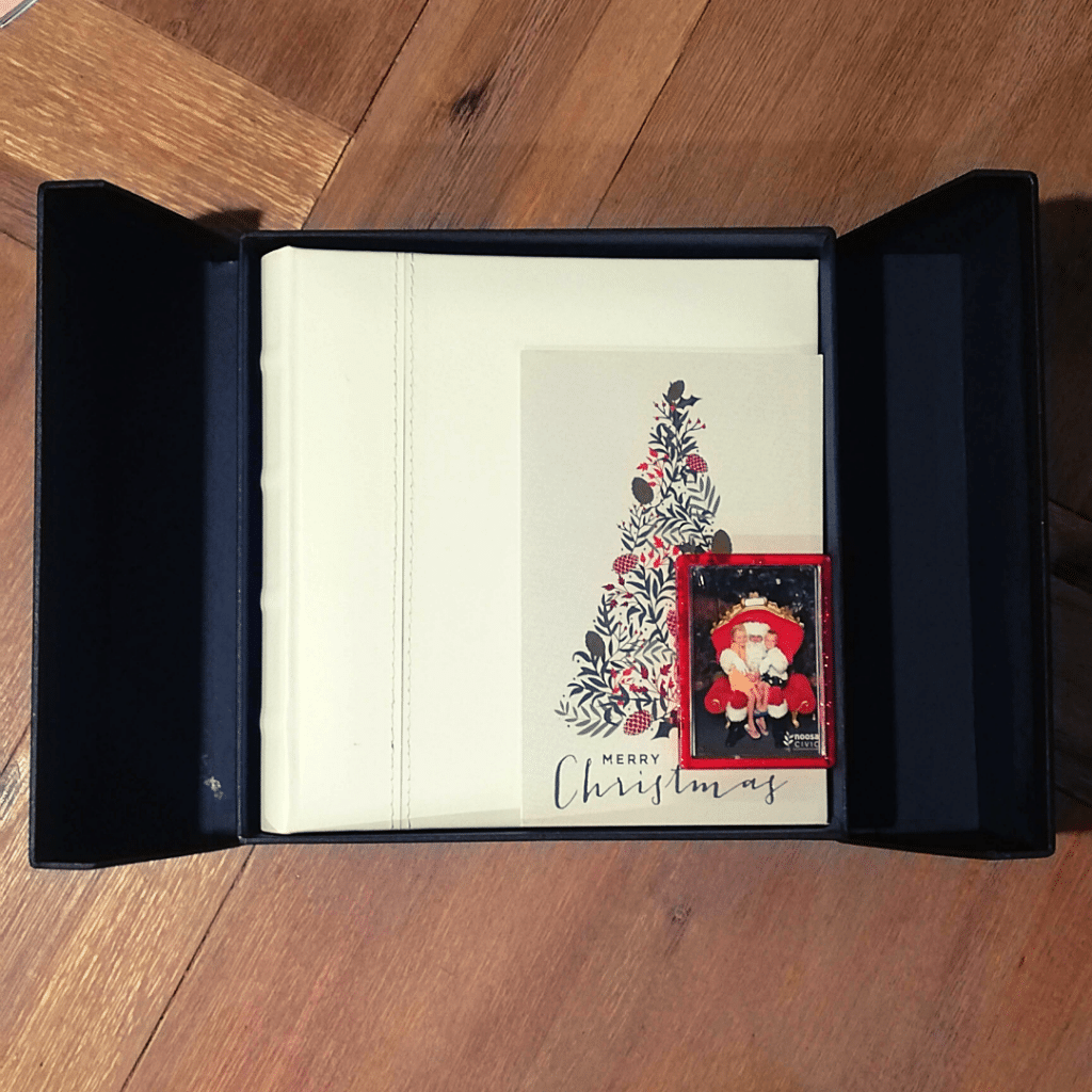 presentation memory box decoupage Christmas box open